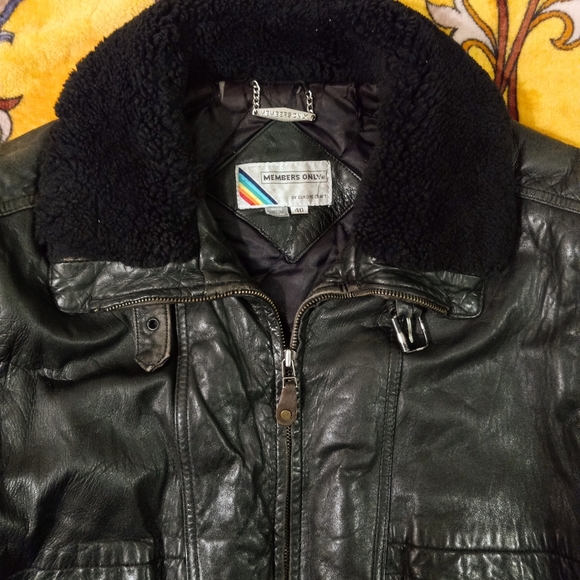 Vintage 80s Members Only Black Leather Bomber Jacket - Picture 2 of 5